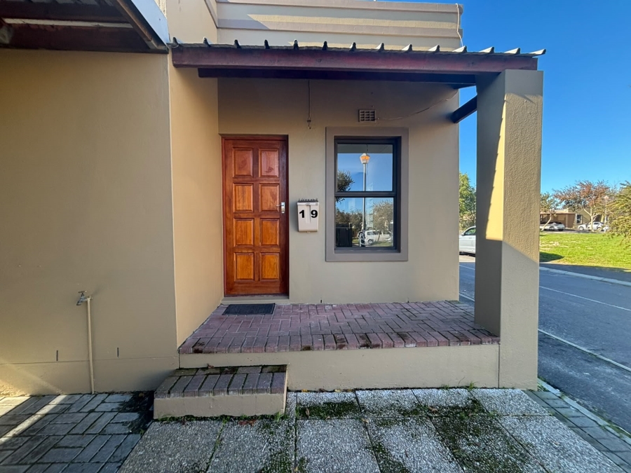 To Let 2 Bedroom Property for Rent in Bardale Village Western Cape